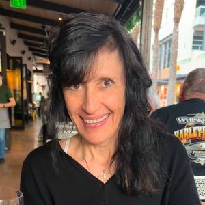 Meet your Posher, Nina